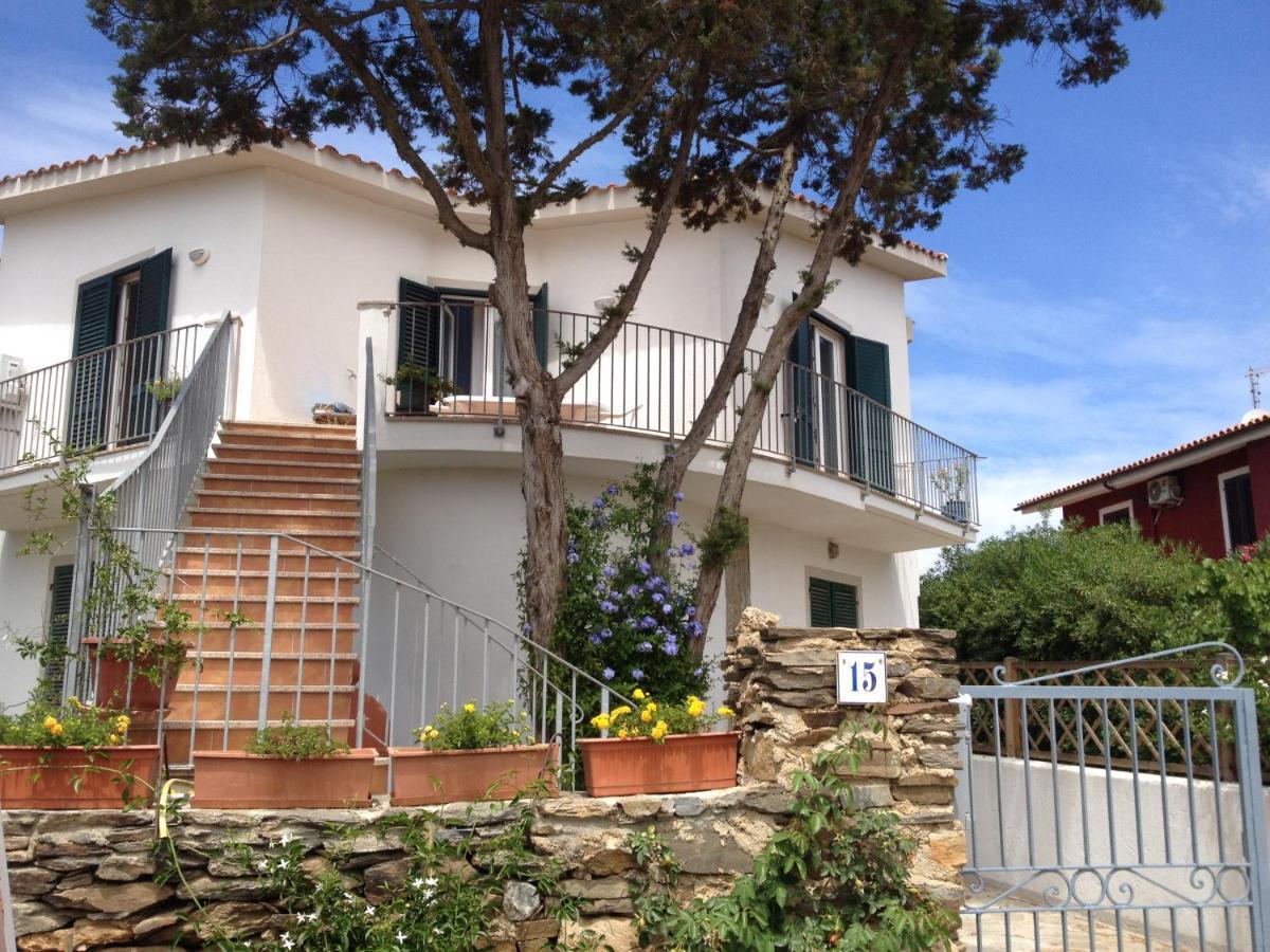 Bed and Breakfast Il Ginepro Di Stintino Exterior foto